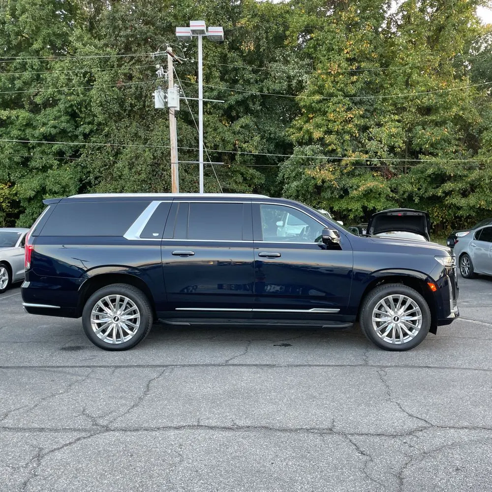 2024 Cadillac Escalade ESV Premium Luxury