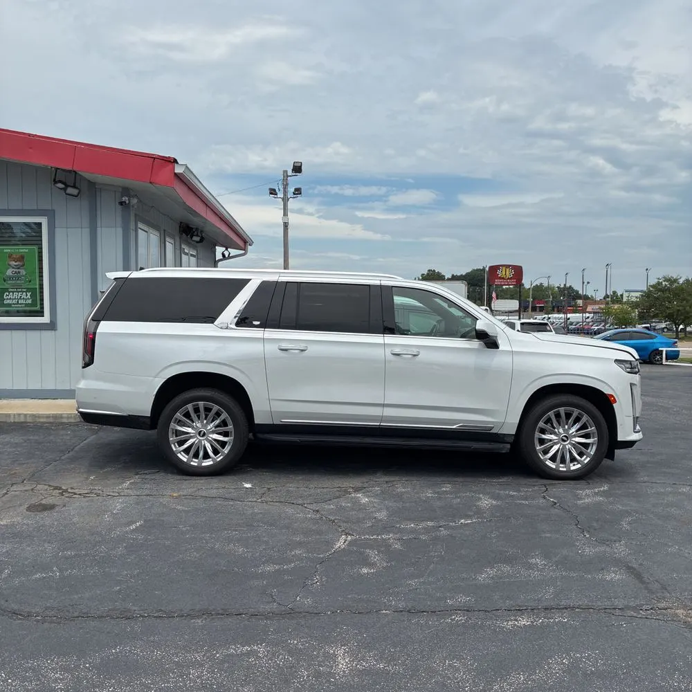2023 Cadillac Escalade ESV Premium Luxury