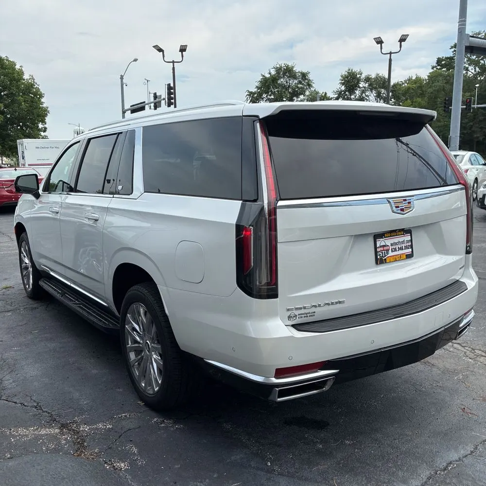 2023 Cadillac Escalade ESV Premium Luxury