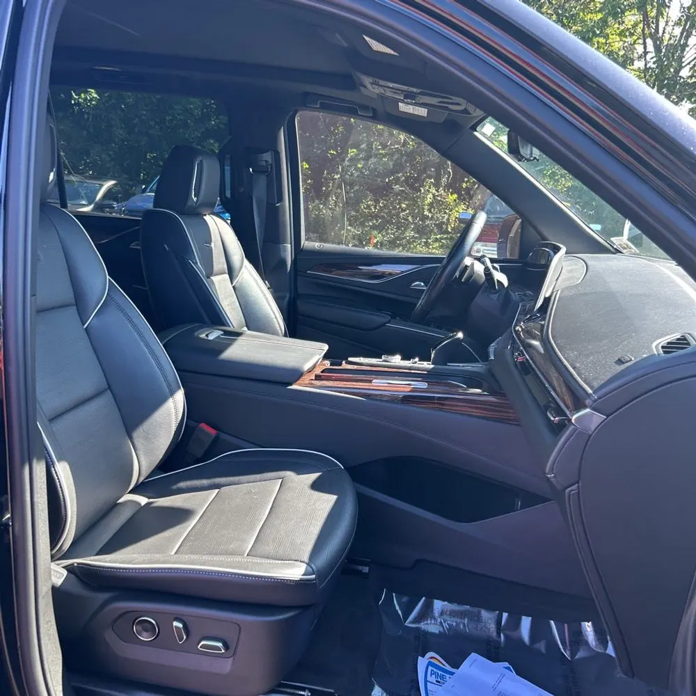 2023 Cadillac Escalade ESV Premium Luxury
