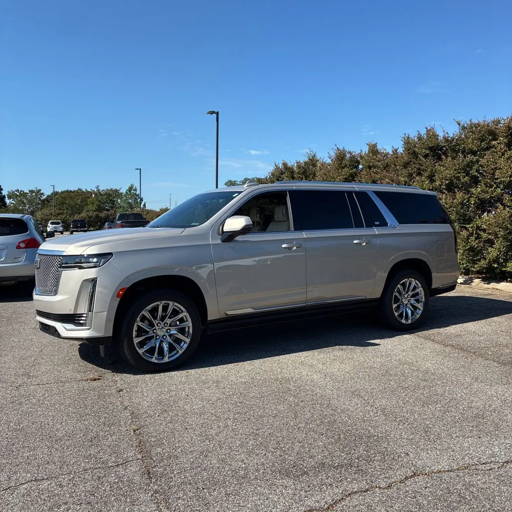 2023 Cadillac Escalade ESV Premium Luxury