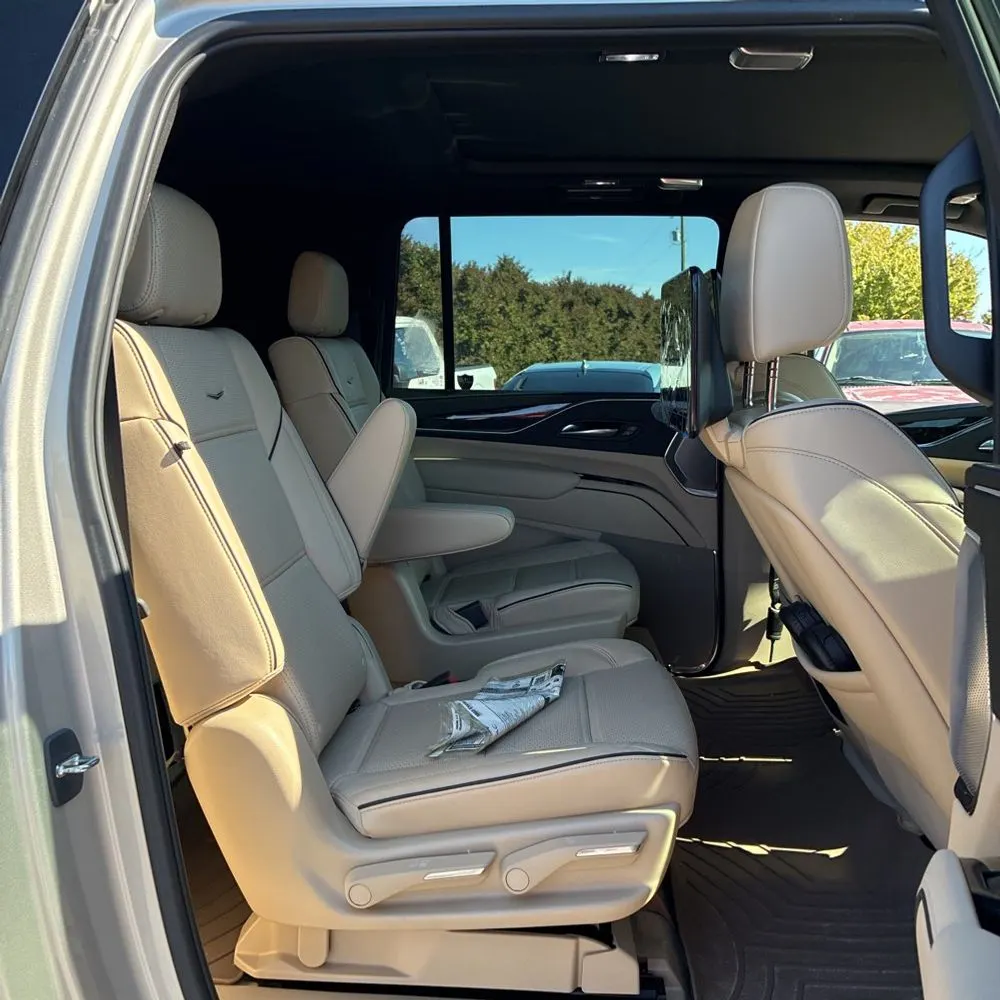 2023 Cadillac Escalade ESV Premium Luxury