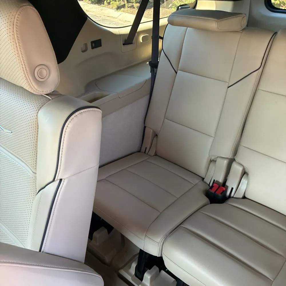2023 Cadillac Escalade ESV Premium Luxury