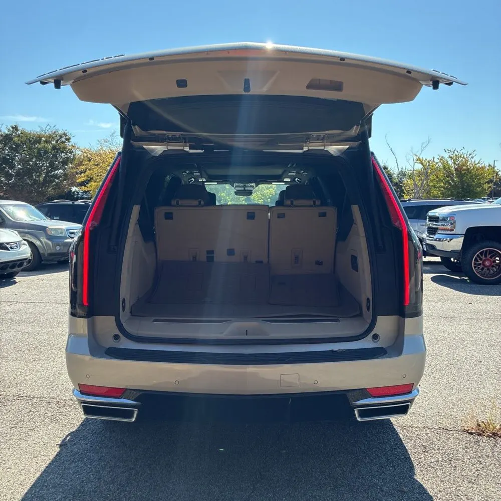 2023 Cadillac Escalade ESV Premium Luxury