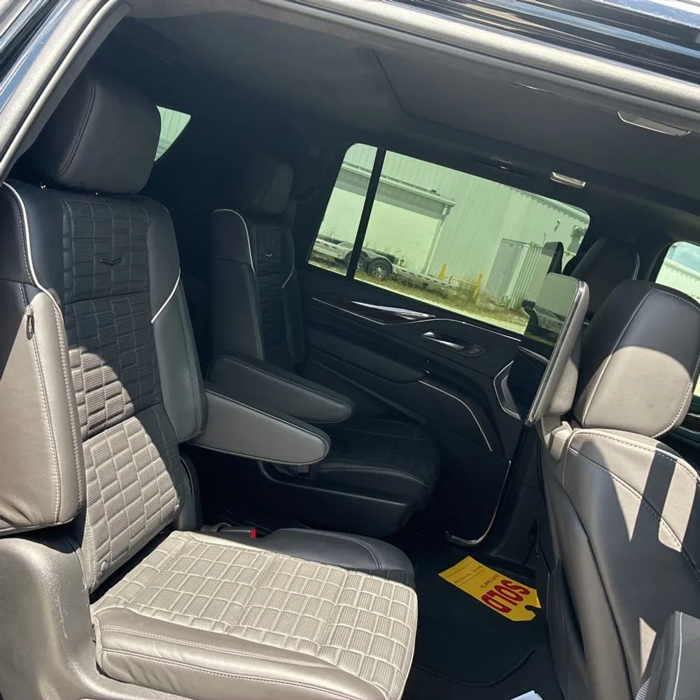 2024 Cadillac Escalade ESV Premium Luxury Platinum
