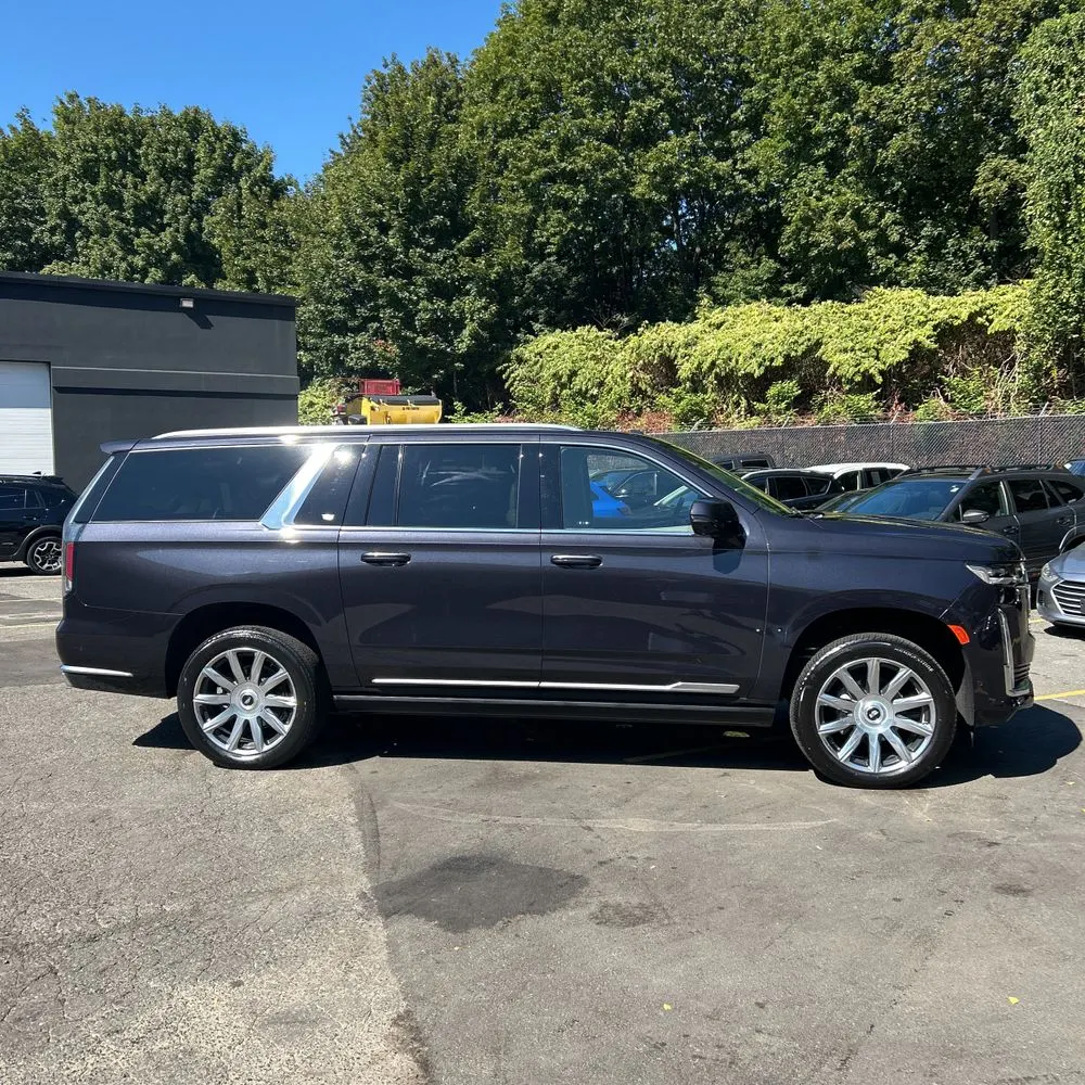 2023 Cadillac Escalade ESV Premium Luxury Platinum
