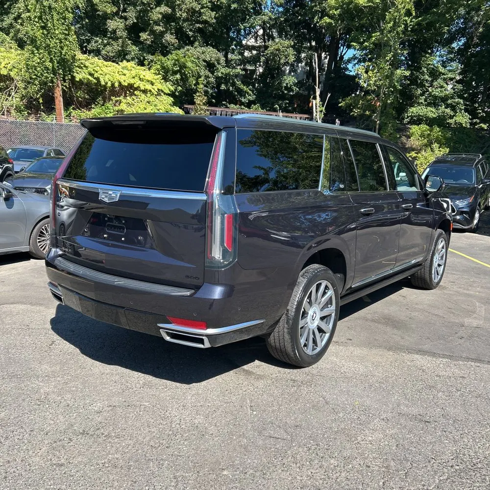 2023 Cadillac Escalade ESV Premium Luxury Platinum