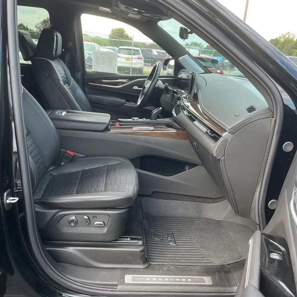 2024 Cadillac Escalade ESV Premium Luxury Platinum