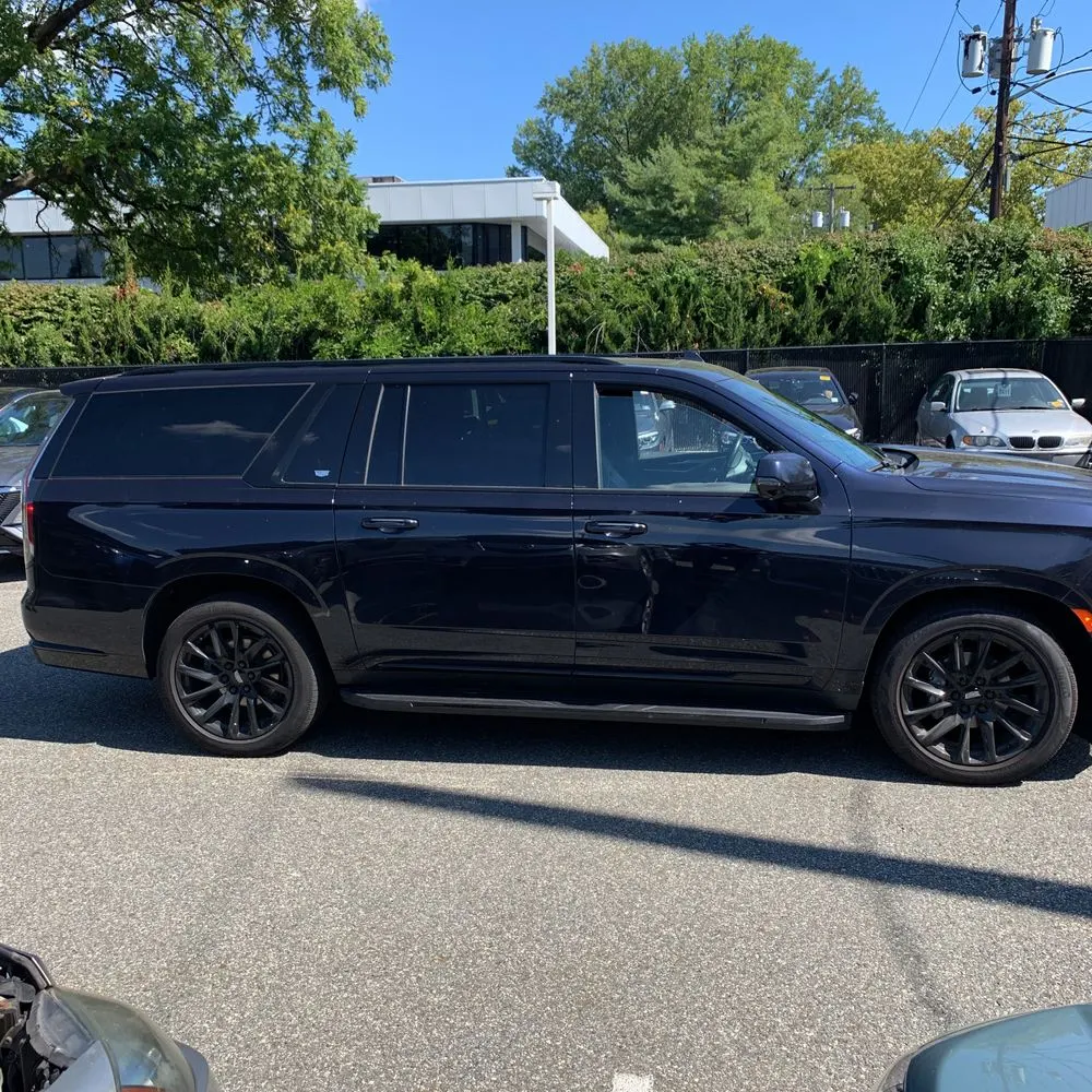 2023 Cadillac Escalade ESV Sport