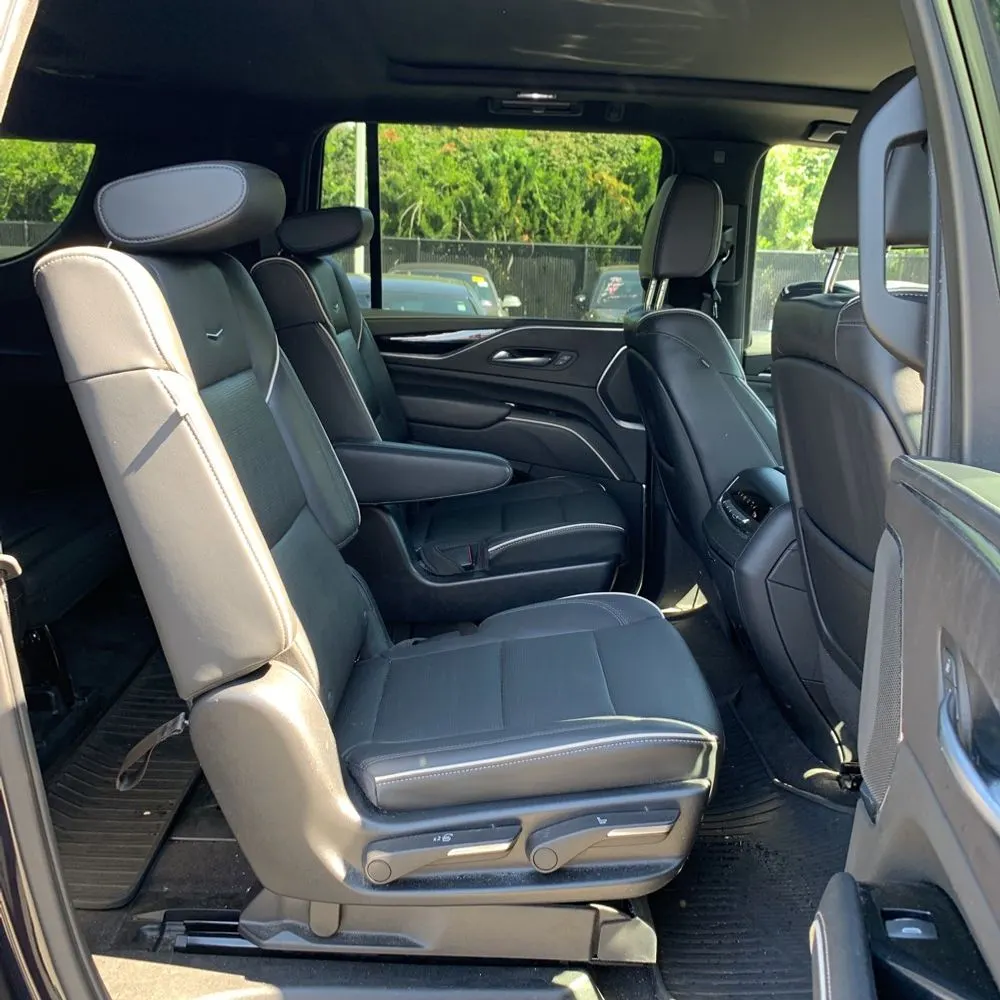 2023 Cadillac Escalade ESV Sport