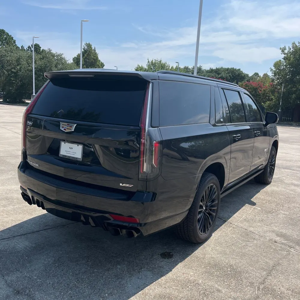 2023 Cadillac Escalade-V ESV Base