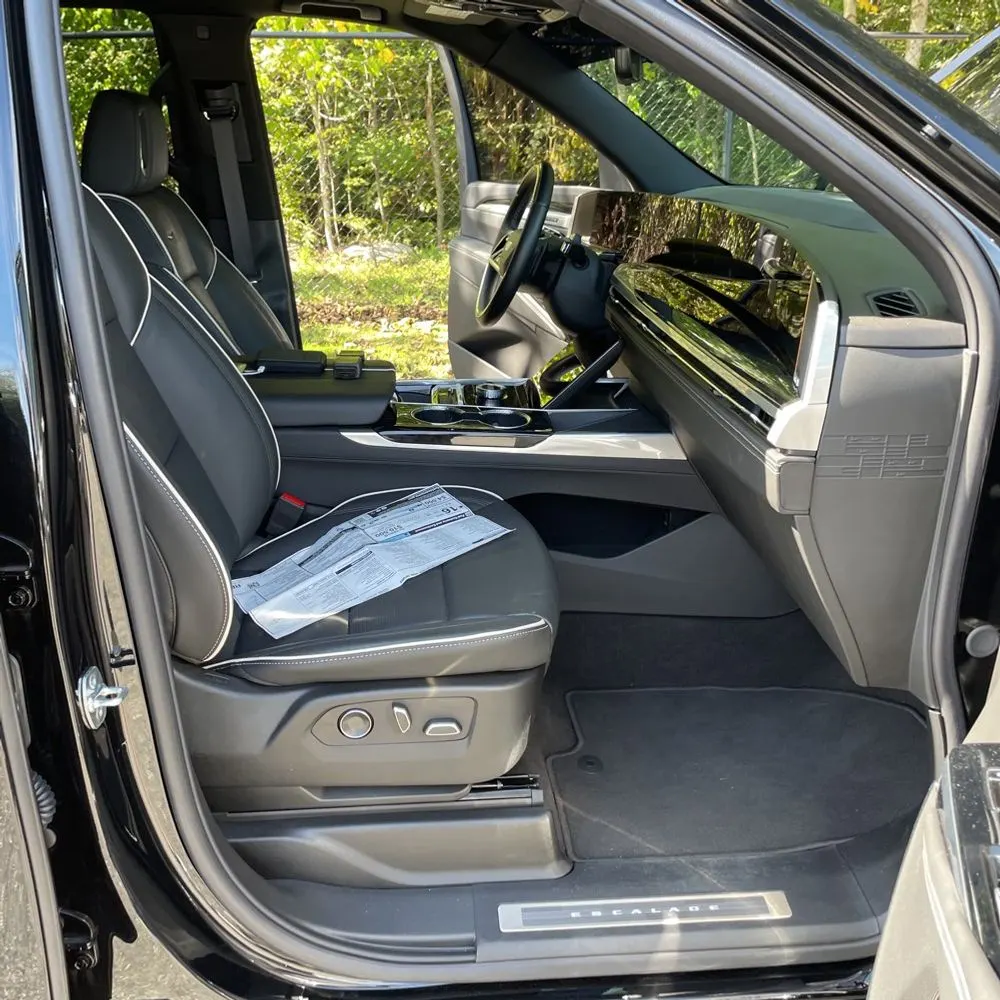 2025 Cadillac Escalade Sport