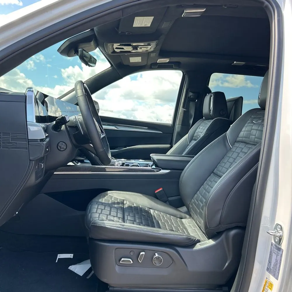 2025 Cadillac Escalade V-Sport