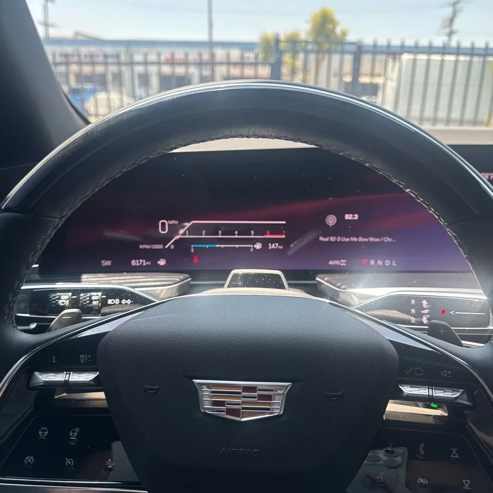 2025 Cadillac Escalade ESV Sport