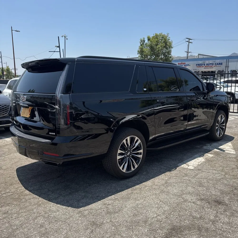 2025 Cadillac Escalade ESV Sport
