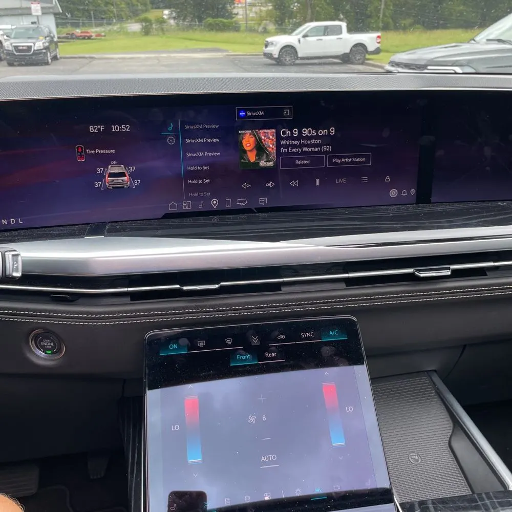 2025 Cadillac Escalade ESV Sport