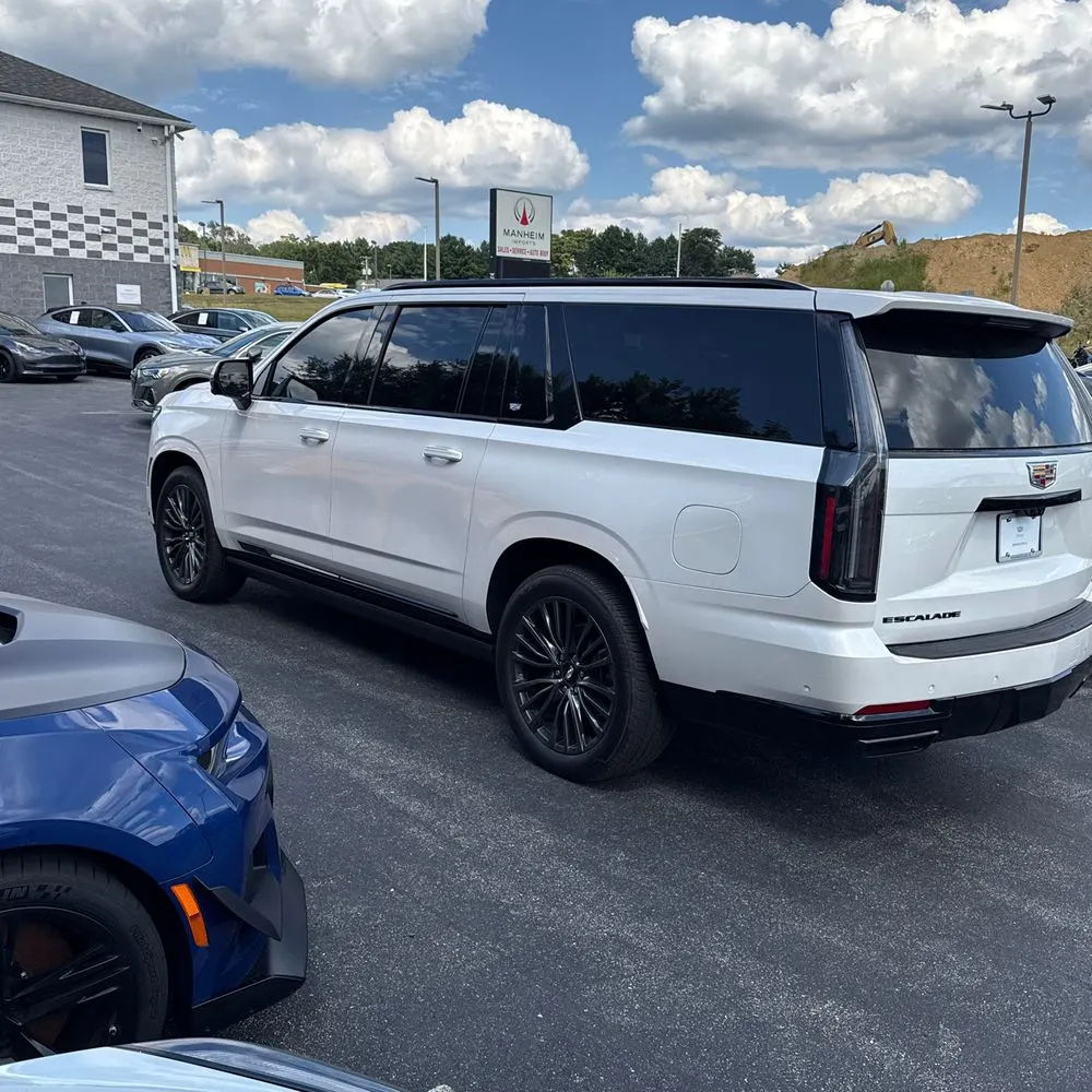 2025 Cadillac Escalade ESV Sport Platinum