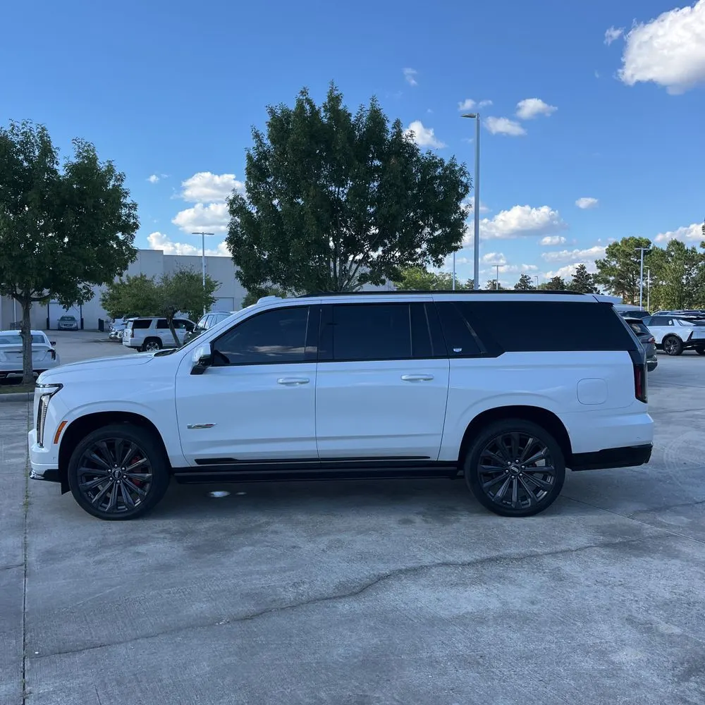 2025 Cadillac Escalade-V ESV Base