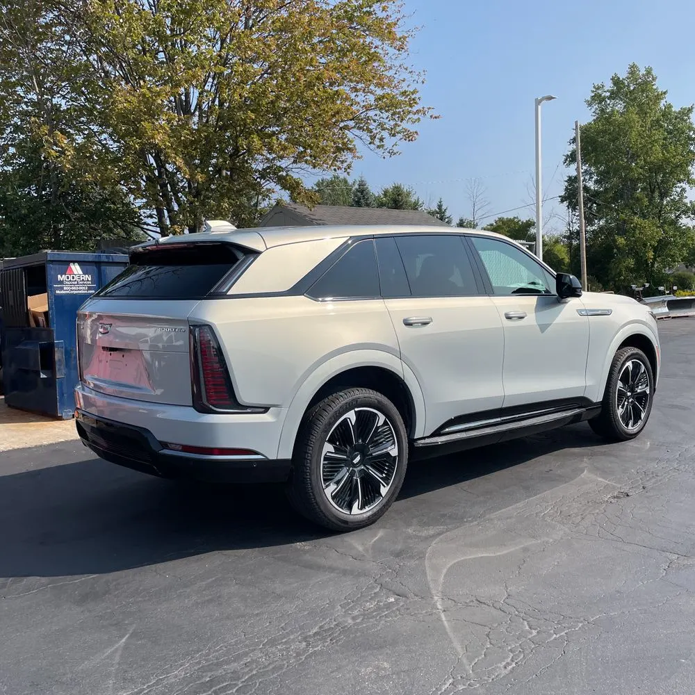 2025 Cadillac Escalade IQ Sport 1