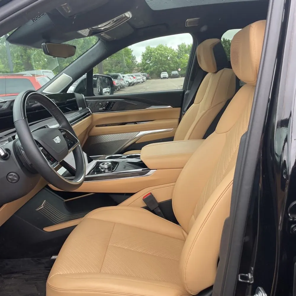 2025 Cadillac Escalade IQ Sport 2