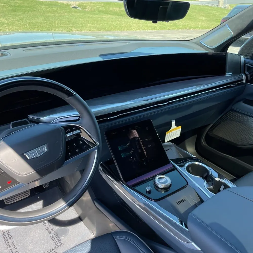 2025 Cadillac Escalade IQ Sport 2