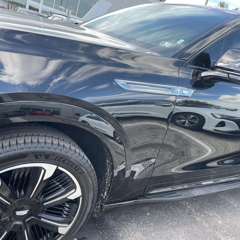 2025 Cadillac Escalade IQ Sport 2