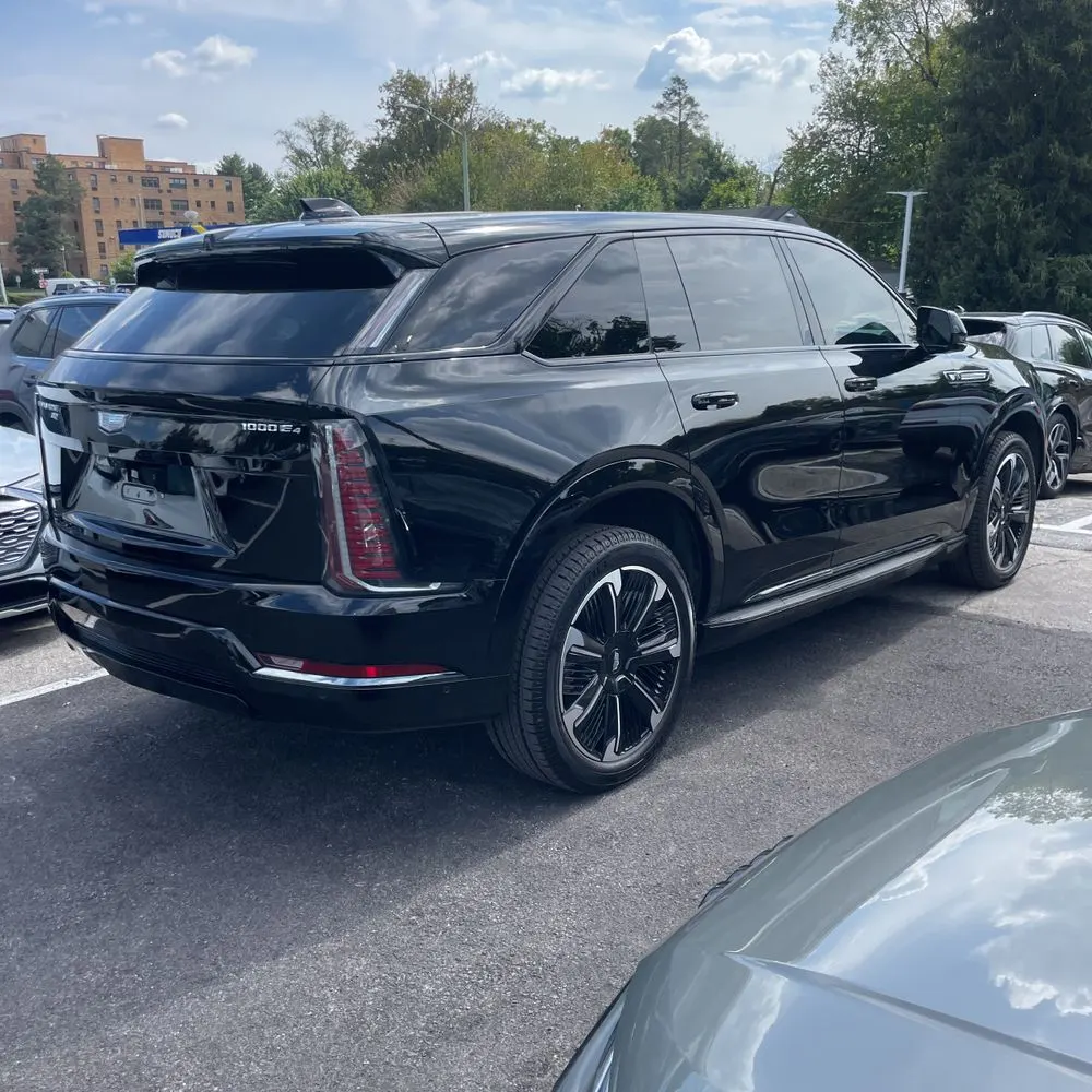 2025 Cadillac Escalade IQ Sport 2