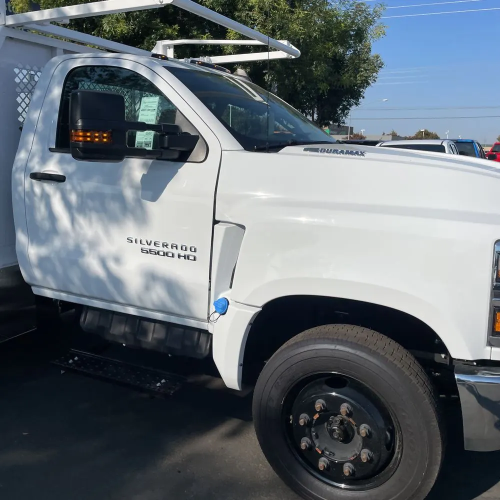 2023 Chevrolet Silverado 5500 W/T