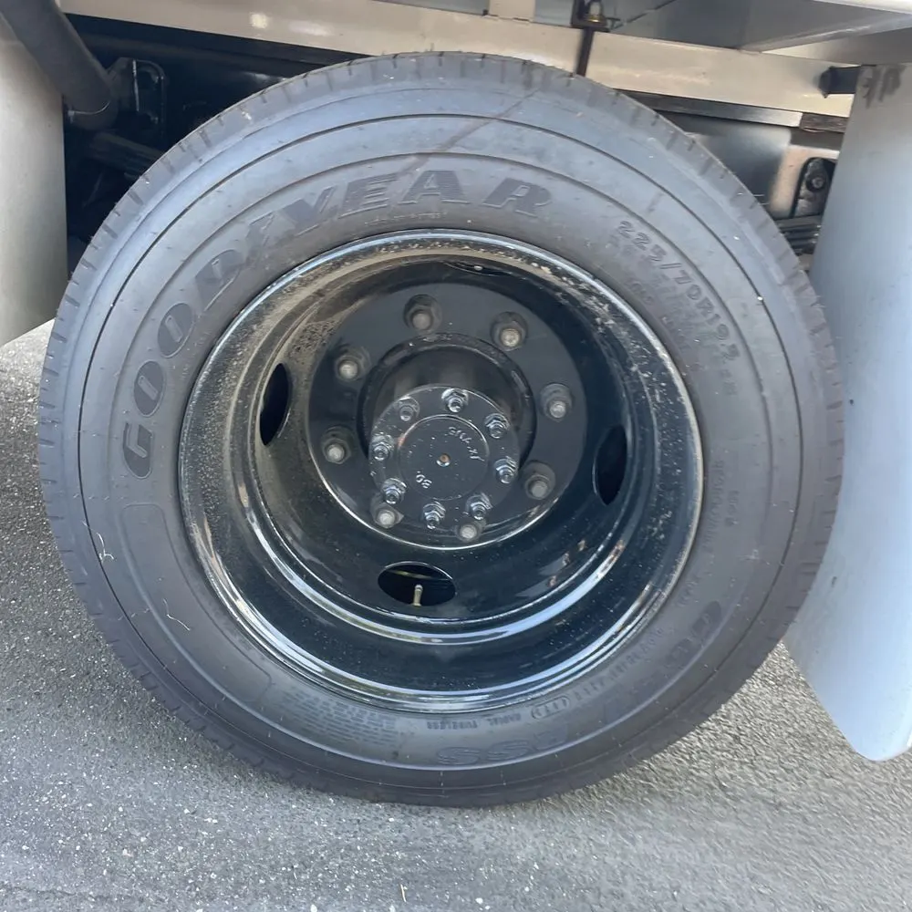 2023 Chevrolet Silverado 5500 W/T