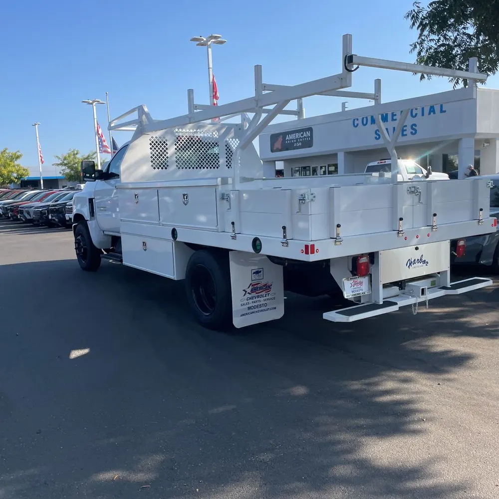 2023 Chevrolet Silverado 5500 W/T