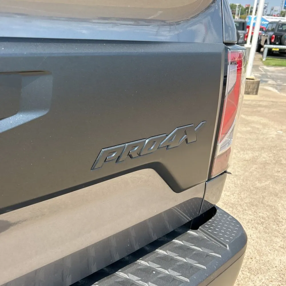2024 Nissan Titan PRO-4X