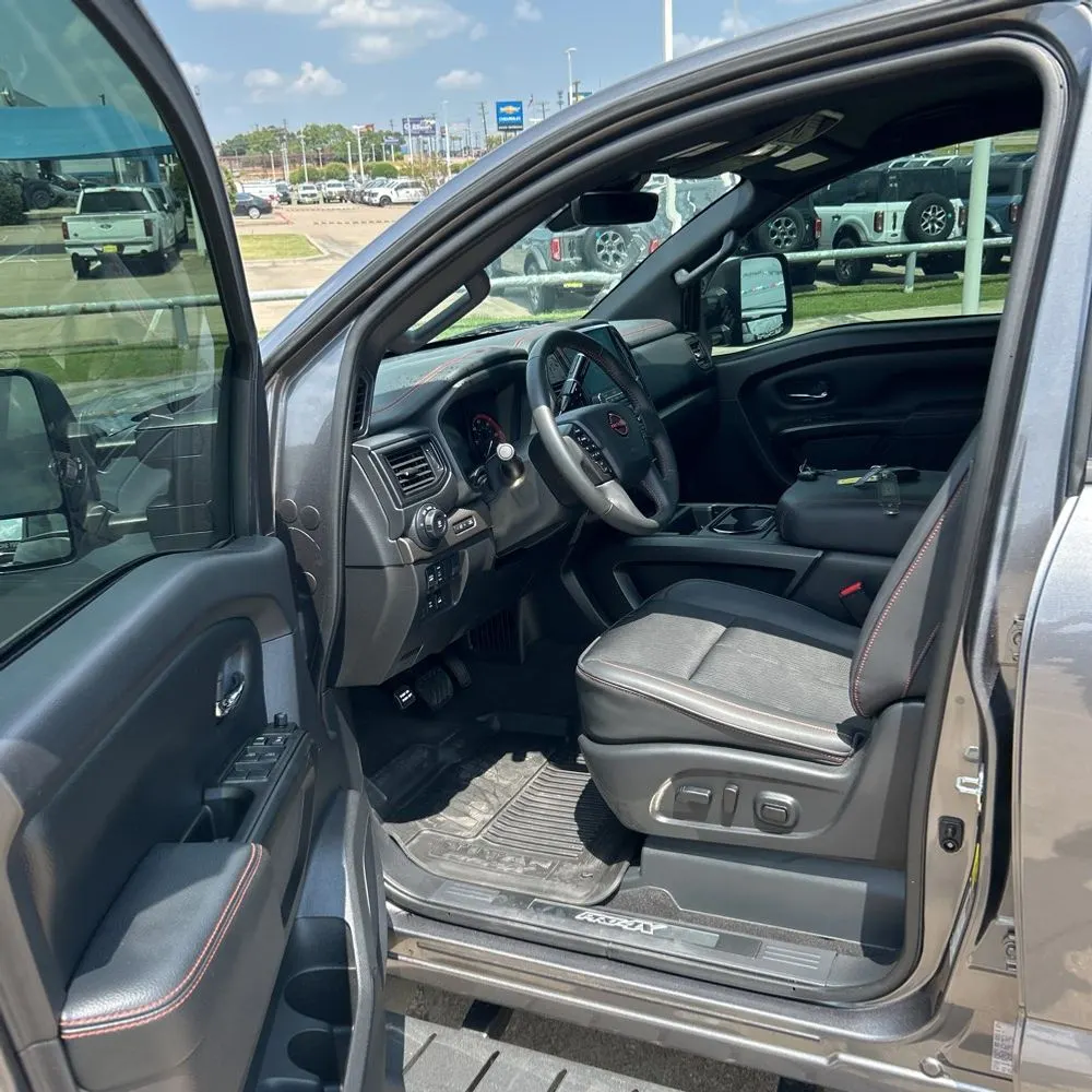 2024 Nissan Titan PRO-4X