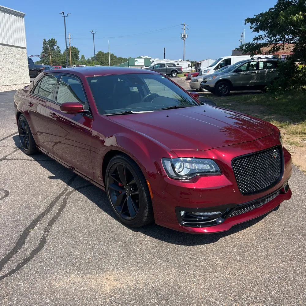 2023 Chrysler 300 C