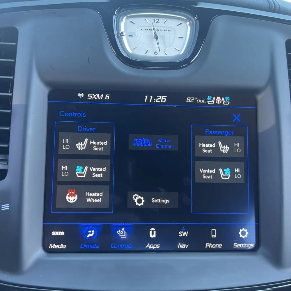 2023 Chrysler 300 C