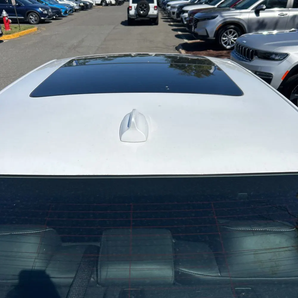 2023 Chrysler 300 C