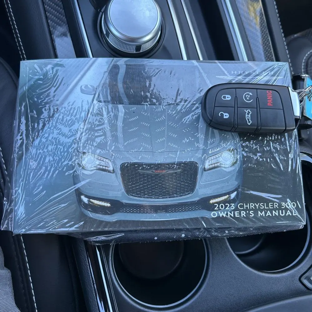 2023 Chrysler 300 C