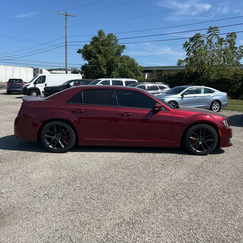 2023 Chrysler 300 C
