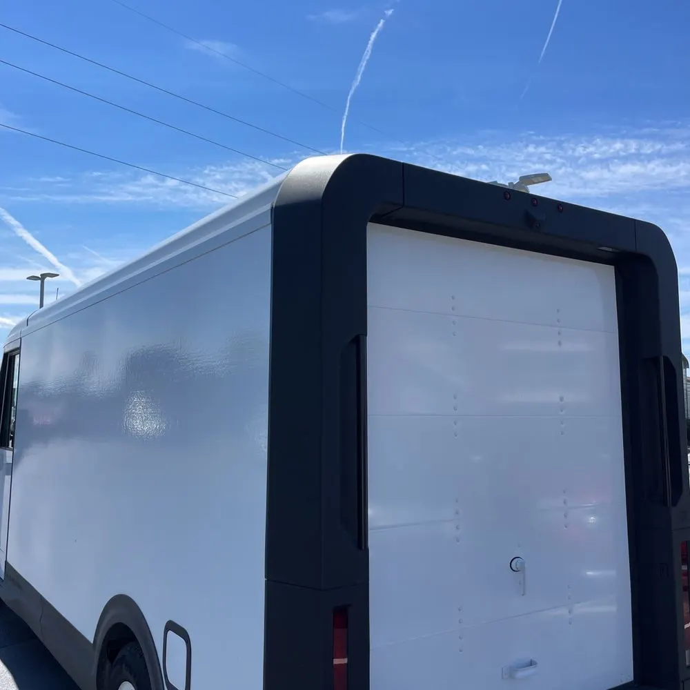 2025 Chevrolet BrightDrop EV Van 600 Std Roof