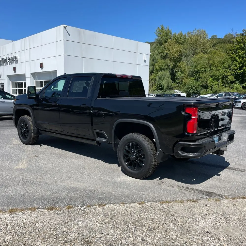 2025 Chevrolet Silverado 3500HD High Country