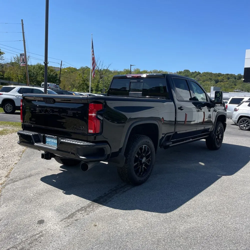 2025 Chevrolet Silverado 3500HD High Country