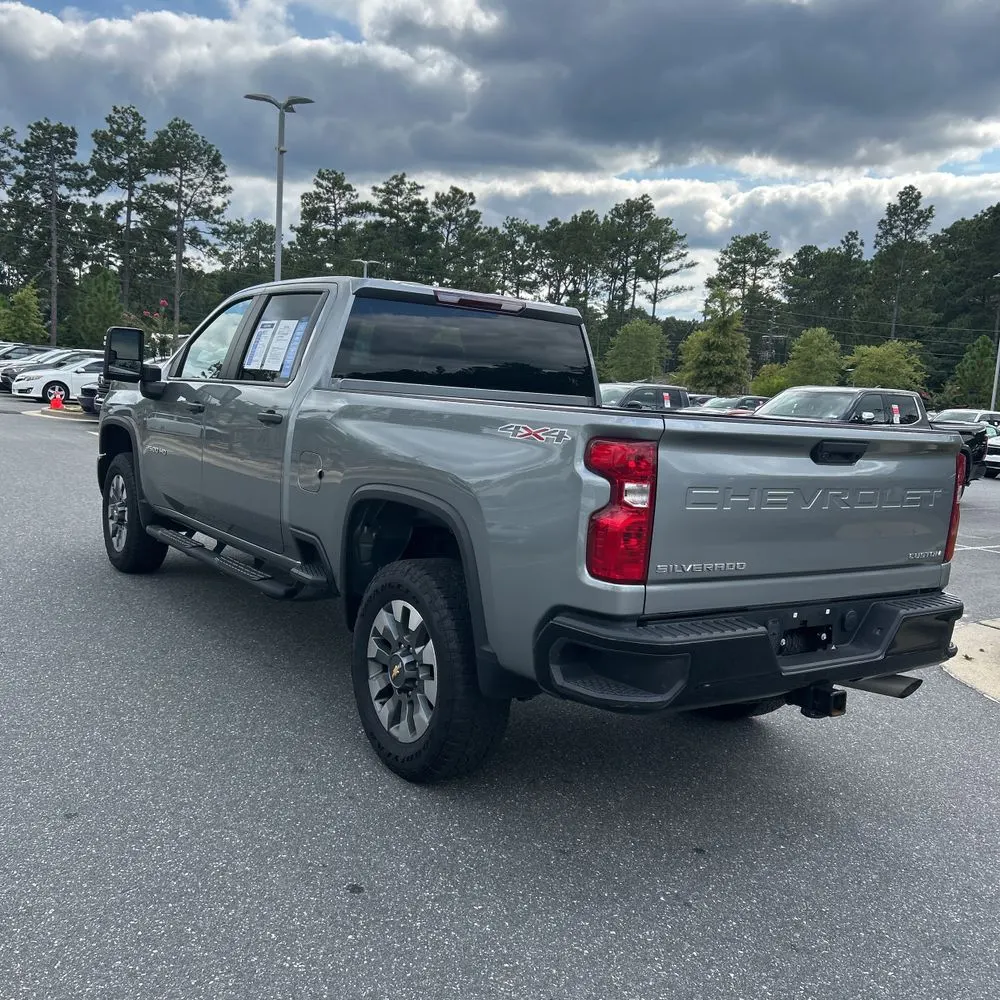 2024 Chevrolet Silverado 2500HD Custom