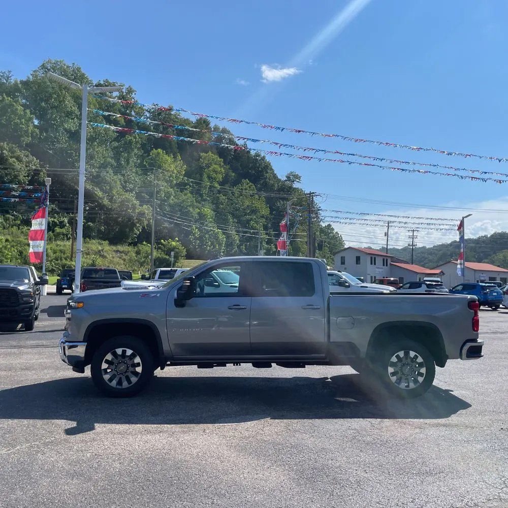 2024 Chevrolet Silverado 2500HD LT