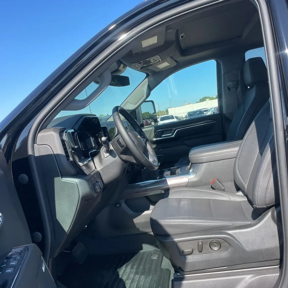 2024 Chevrolet Silverado 3500HD LTZ
