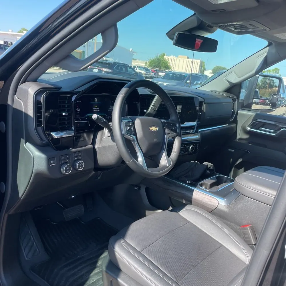 2024 Chevrolet Silverado 3500HD LTZ