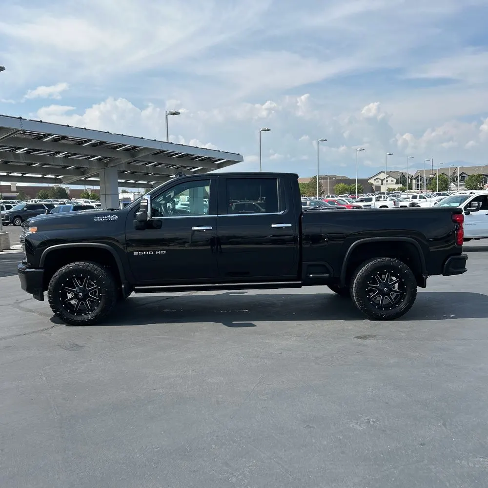2022 Chevrolet Silverado 3500HD High Country