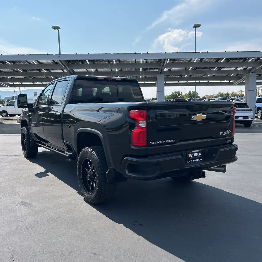 2022 Chevrolet Silverado 3500HD High Country