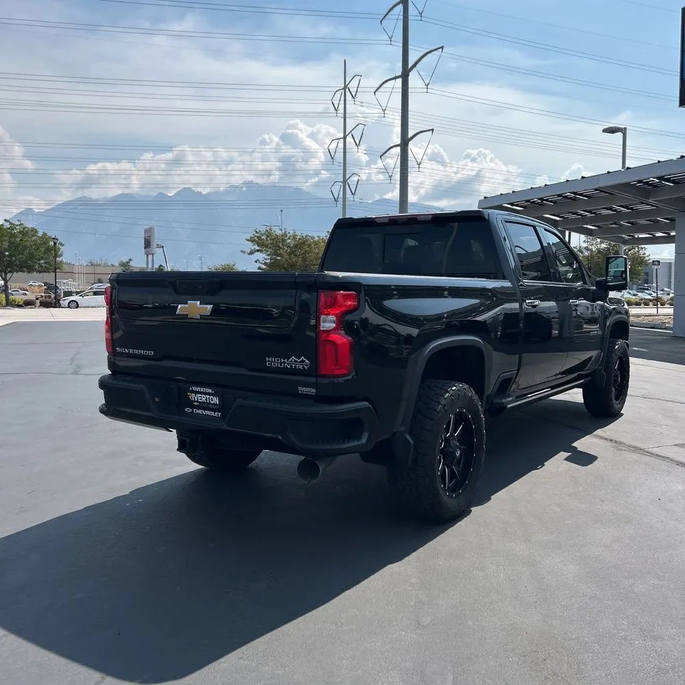 2022 Chevrolet Silverado 3500HD High Country