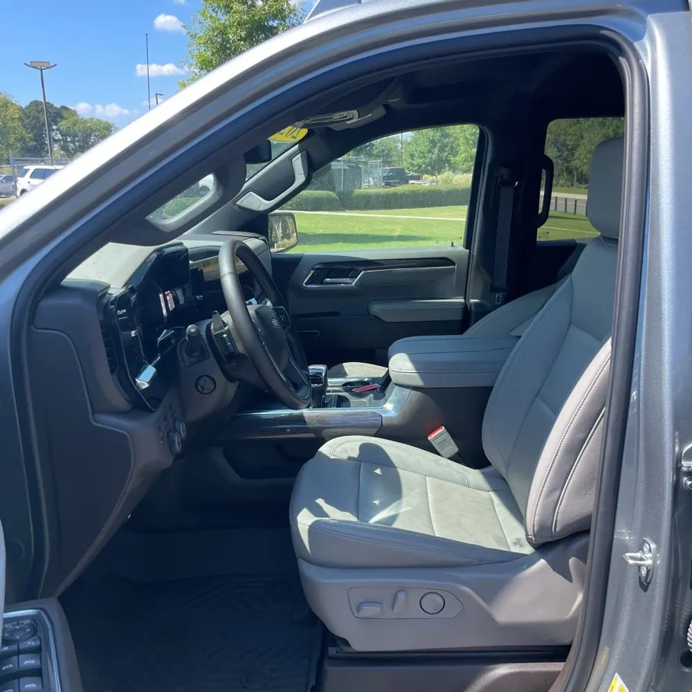 2024 Chevrolet Silverado 1500 LTZ