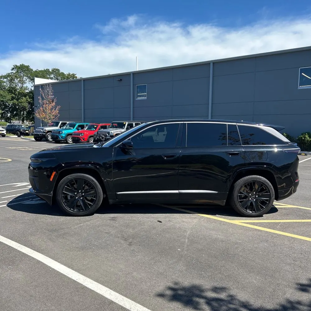 2024 Jeep Wagoneer S Launch Edition