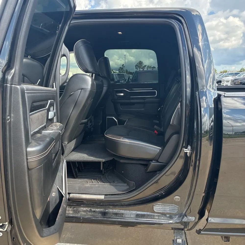 2020 Ram 3500 Laramie